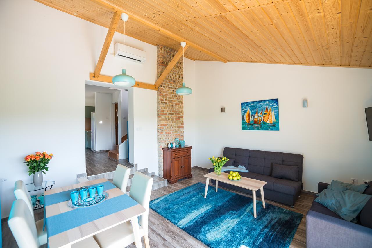Taksony Duna Apartman מראה חיצוני תמונה